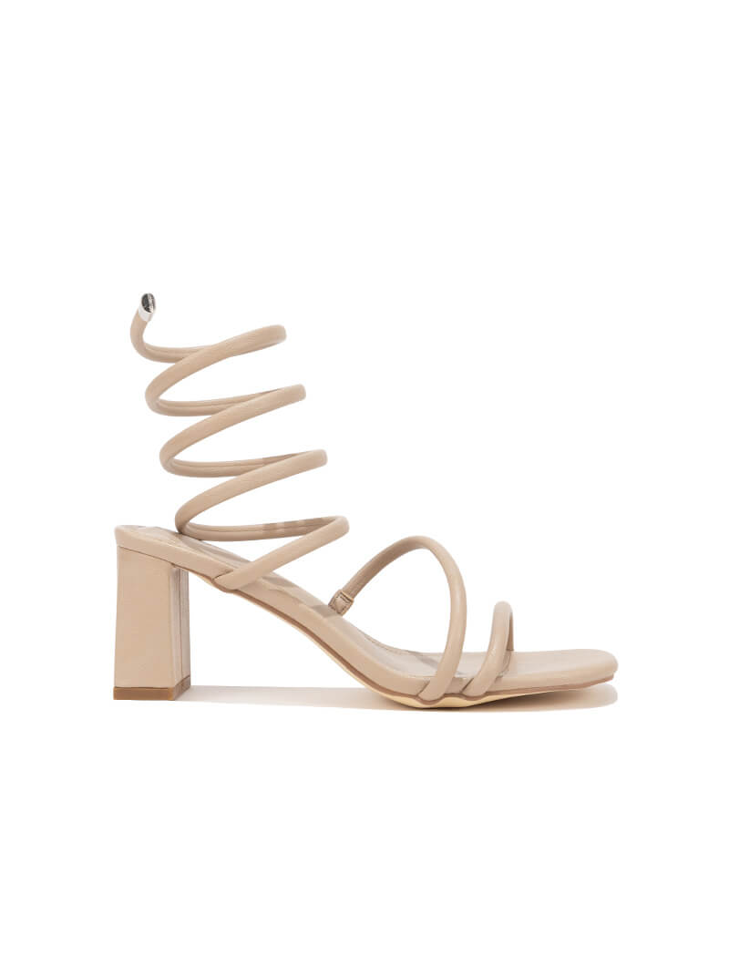 Sandales à talons à lanières